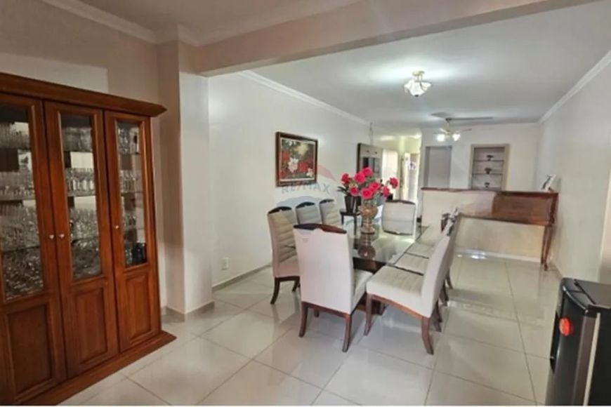 "Casa à venda com 02 suítes no Bosque das Vivendas"