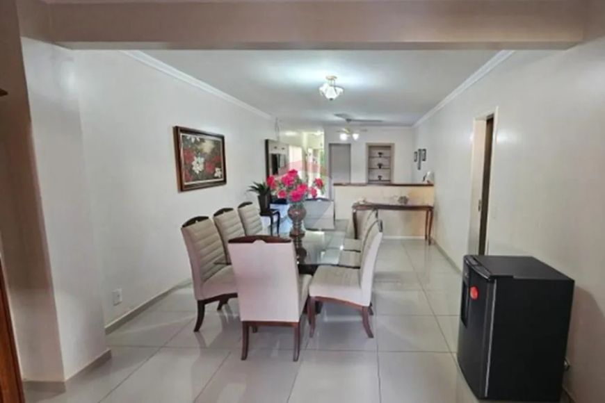 "Casa à venda com 02 suítes no Bosque das Vivendas"