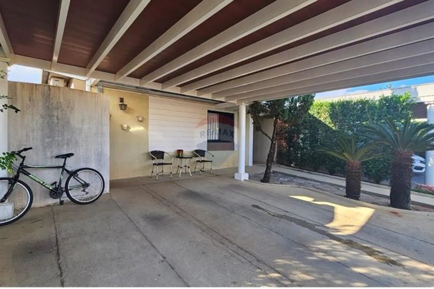 "Casa à venda com 02 suítes no Bosque das Vivendas"