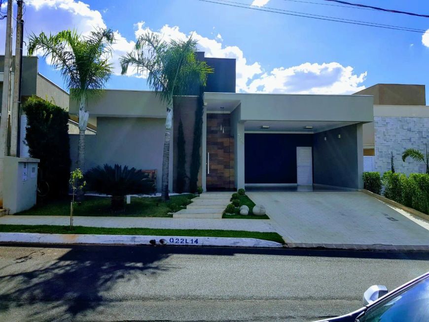 Casa no Condominio Recanto do Lago com 3 suítes aceita apart. Menor valor como parte de pagamento
