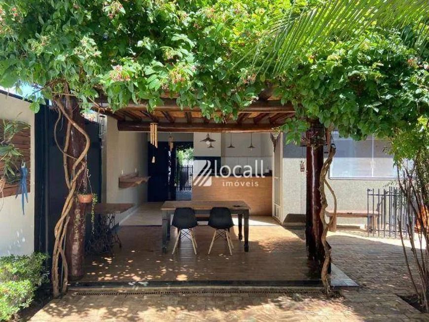 Casa com 3 dormitórios à venda, 190 m² por R$ 950.000,00 - Jardim Maria Cândida - São José do Rio Pr