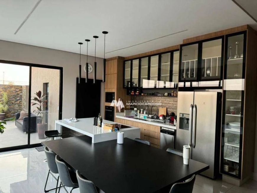 Casa com 3 dormitórios à venda, 180 m² por R$ 1.450.000 - Village Provence - São José do Rio Preto/S