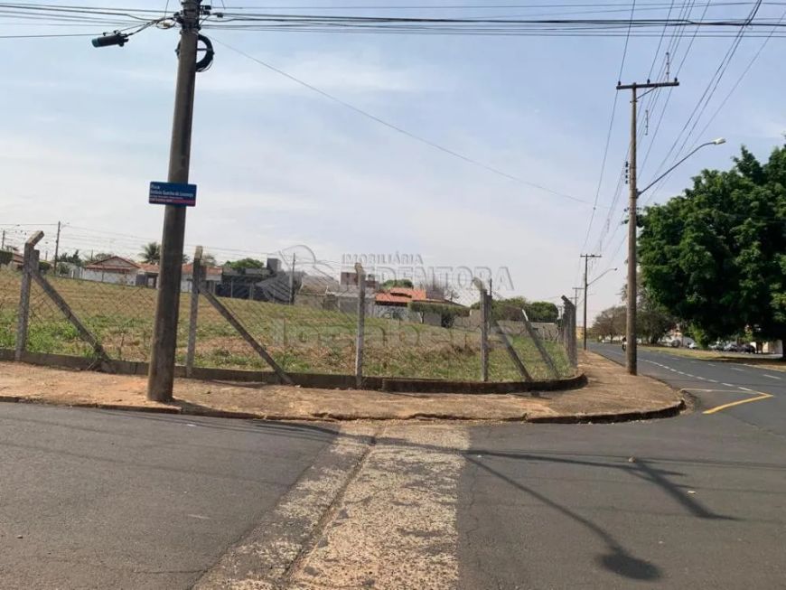 Excelente área em Avenida em Rio Preto com ótimo zoneamento
