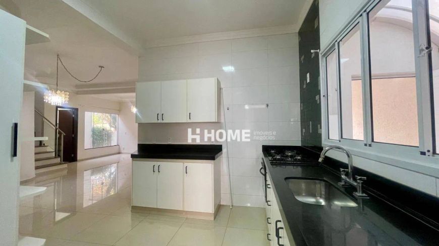 Casa com 3 dormitórios à venda, 200 m² por R$ 1.300.000,00 - Village Damha I - Rio Preto - São José