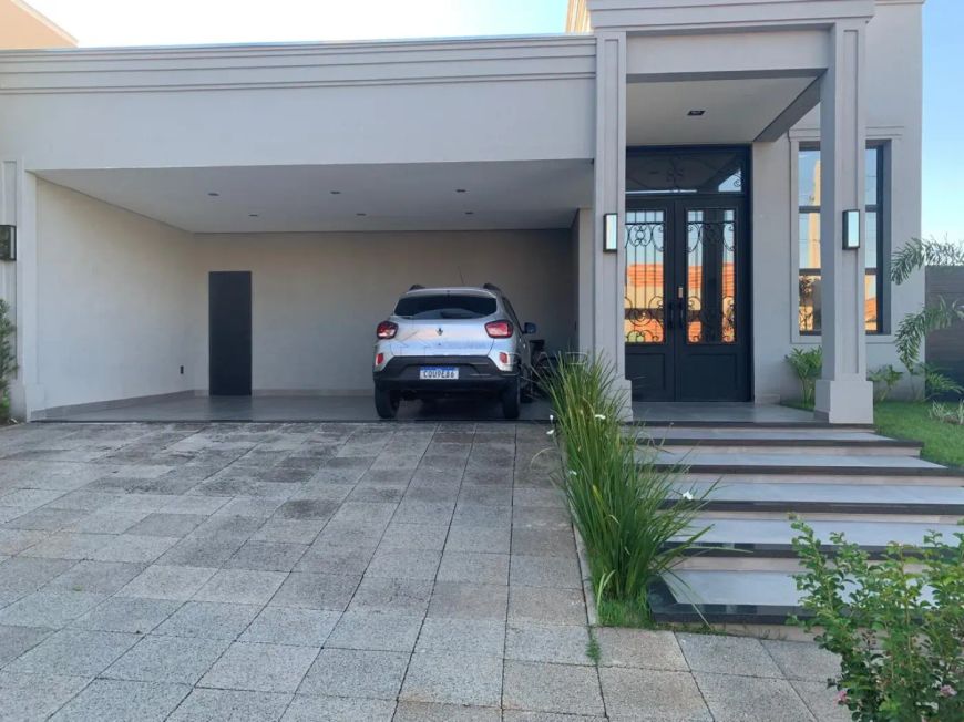 Casa com 3 suítes e piscina aquecida em condomínio - Recanto do Lago.