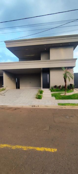 Casa em condomínio 3 suítes, area gourmet e piscina em alvenaria- Quinta do Lago