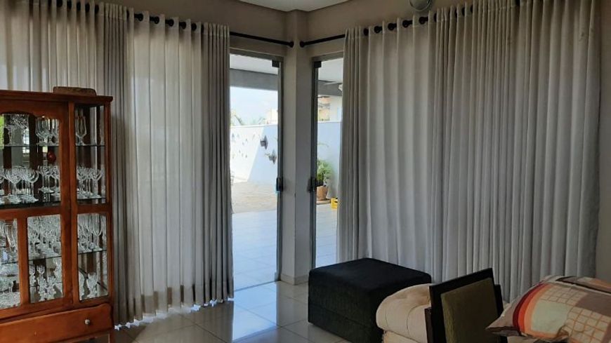 Sobrado com 3 dormitórios à venda, 345 m² por R$ 2.600.000,00 - Village La Montagne - São José do Ri