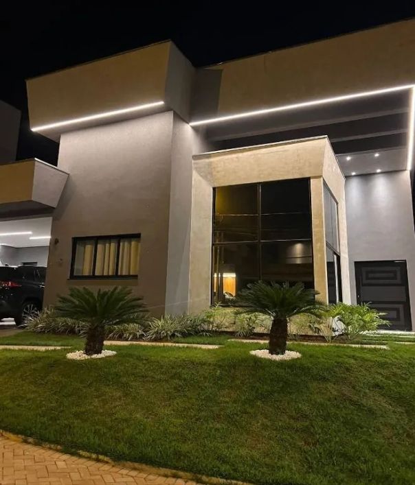 Casa de Condomínio para venda com 451m², 4 vagas
