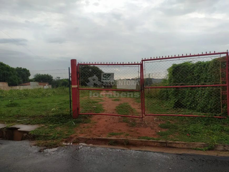 Vila Elmaz (Fazenda Felicidade) - Área de 33 metros x 90 metros (2.970 m²) - para venda, bom local