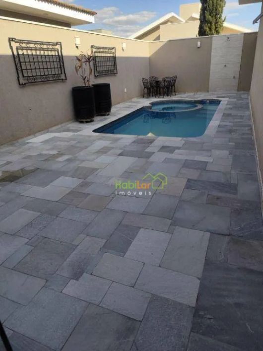 Casa com 3 dormitórios à venda, 270 m² por R$ 2.400.000 - Parque Residencial Damha V - São José do R