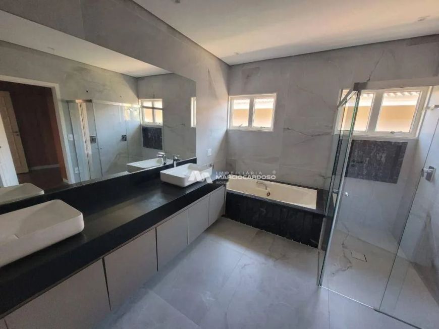 Sobrado com 4 dormitórios à venda, 492 m² por R$ 4.200.000,00 - Damha I - São José do Rio Preto/SP