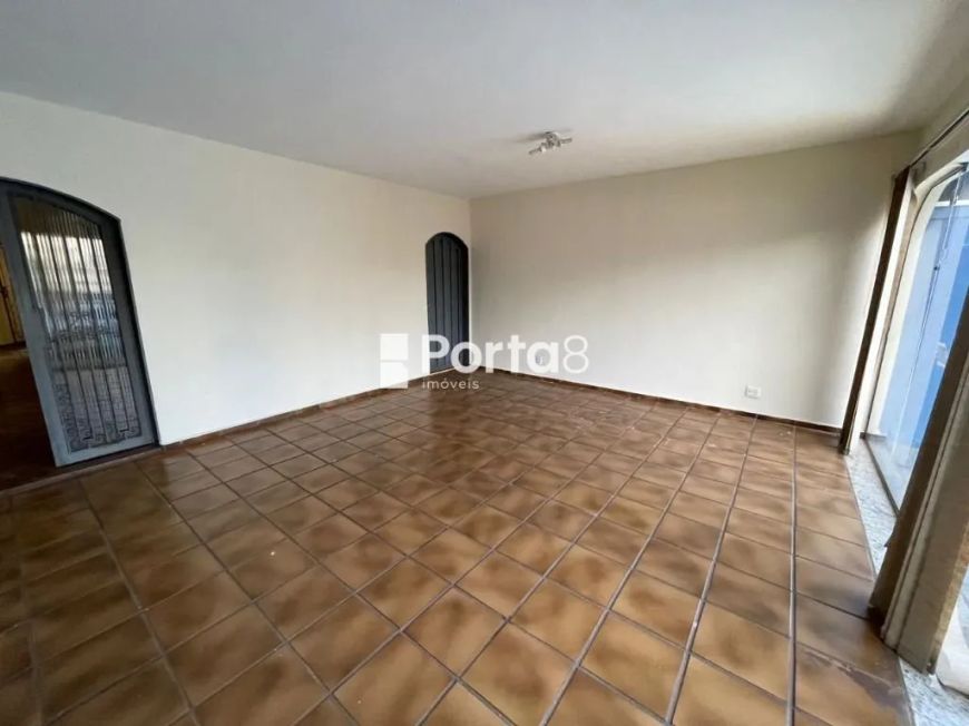 Sobrado Comercial na Vila Redentora, ao Lado dos Principais Hospitais e Shoppings de São José do Rio