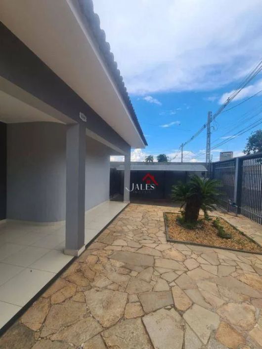 Casa com 5 dormitórios à venda, 360 m² por R$ 1.150.000,00 - Parque Residencial Comendador Mancor Da