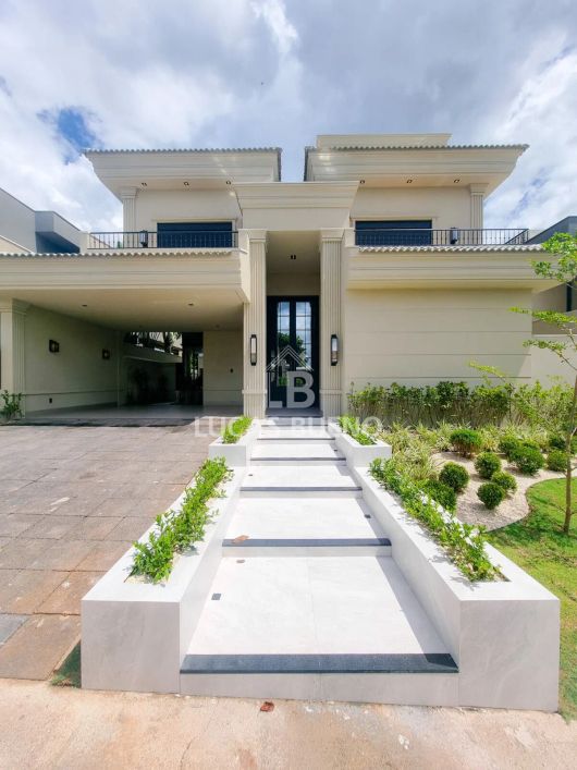 Casa 03 Suítes, 303m² no Condomínio Quinta do Golfe Jardins