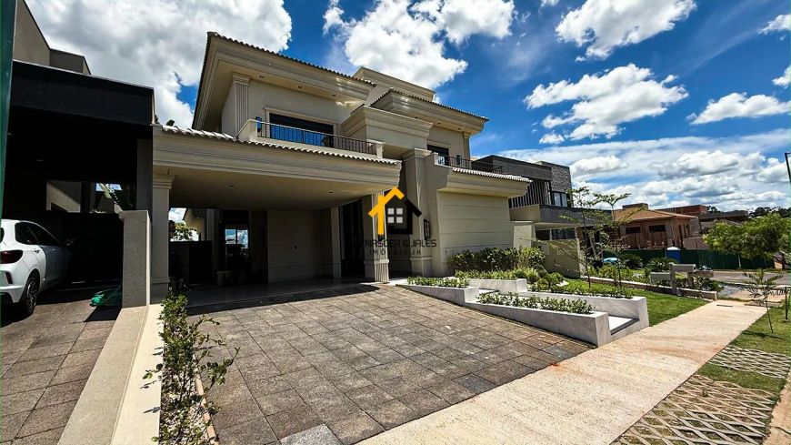 Sobrado com 3 dormitórios à venda, 303 m² por R$ 4.300.000 - Quinta do Golfe Jar