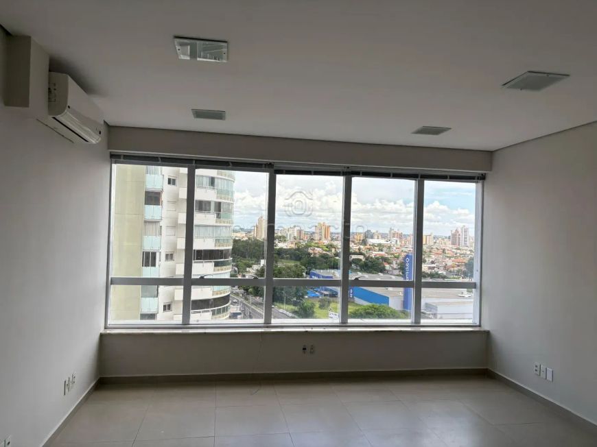 Comercial Sala/Loja Condomínio em São José do Rio Preto