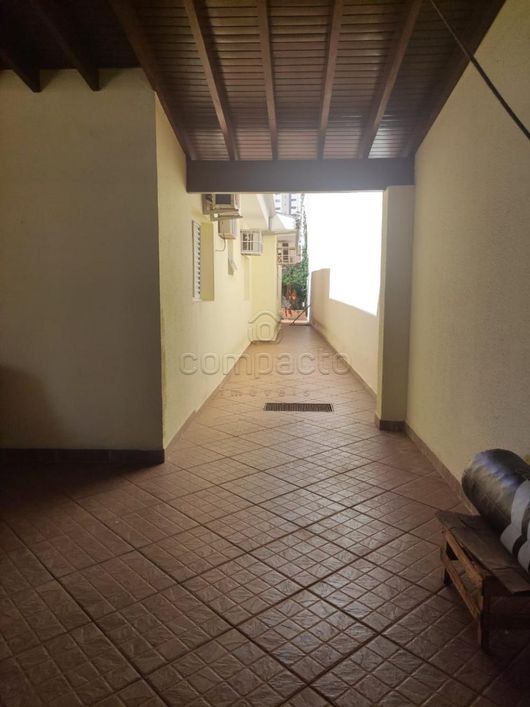 Casa Padrão em São José do Rio Preto