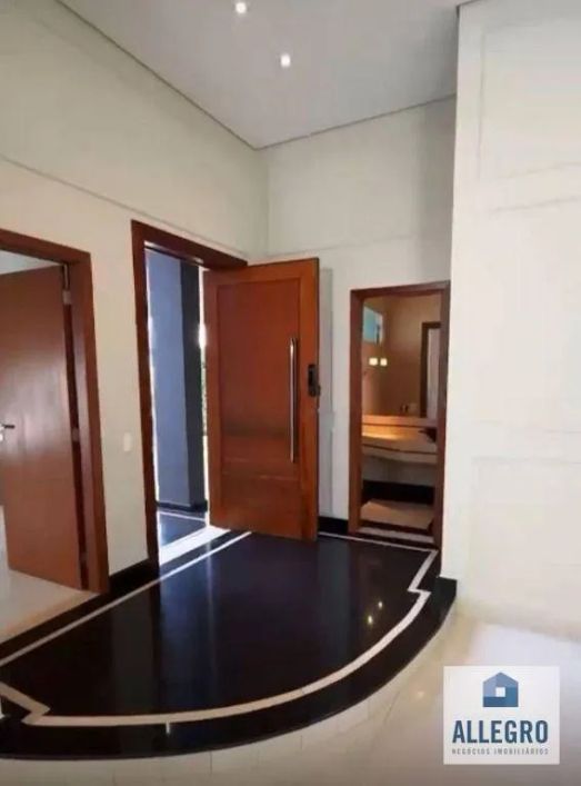 Casa à venda no Damha V com 4 dormitórios e 2 vagas de garagem / Próximo a Represa Municipal