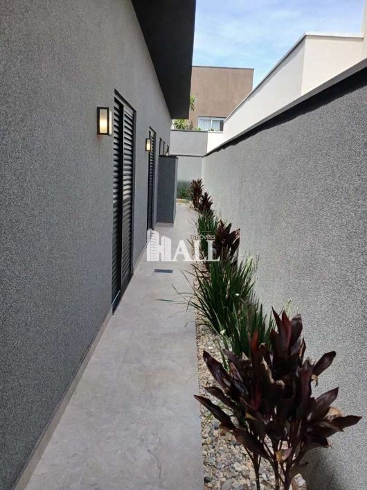 Casa de Condomínio com 3 dorms, Parque Residencial Damha VI, São José do Rio Preto - R$ 2.59 mi, Cod