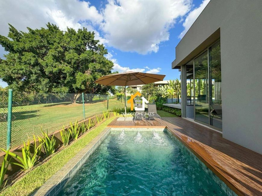 Casa com 3 dormitórios à venda, 285 m² por R$ 4.850.000,00 - Residencial Quinta do Golfe - São José