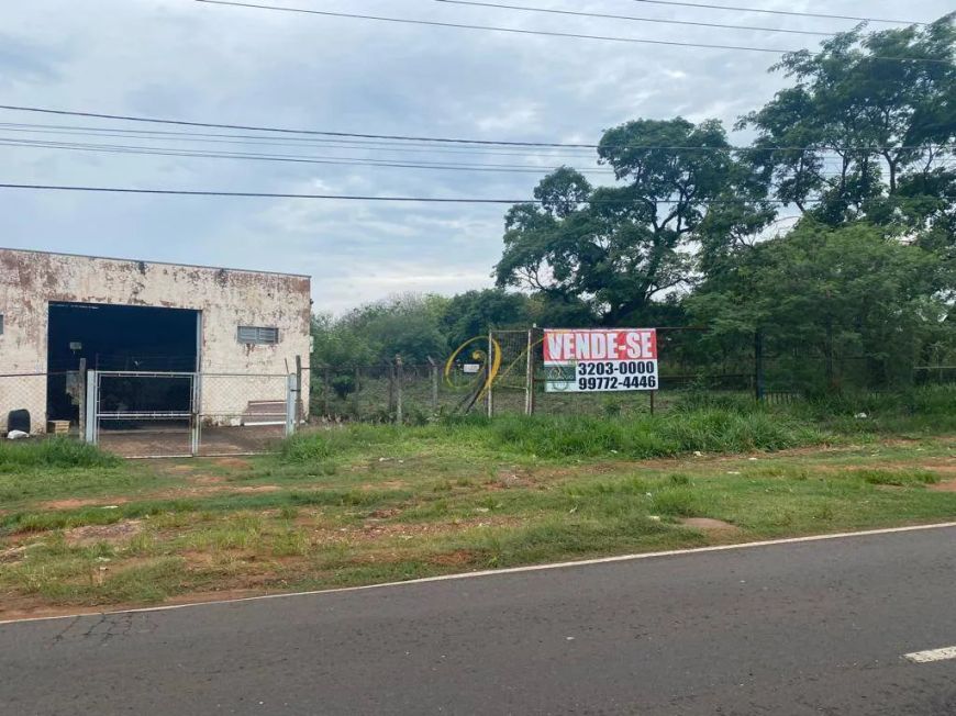 AREA, ZONA NORTE, AVENIDA, AO LADO ATACADÃO, REGIÃO EM DESENVOLVIMENTO POUCAS AREAS NESSA METRAGEM