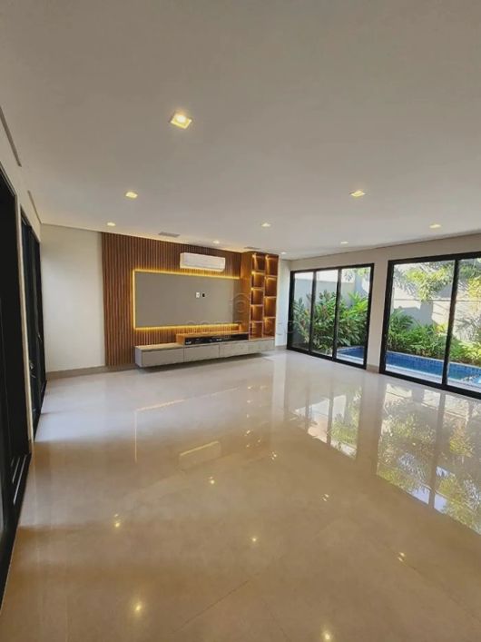 Casa com 4 suítes - Damha III
