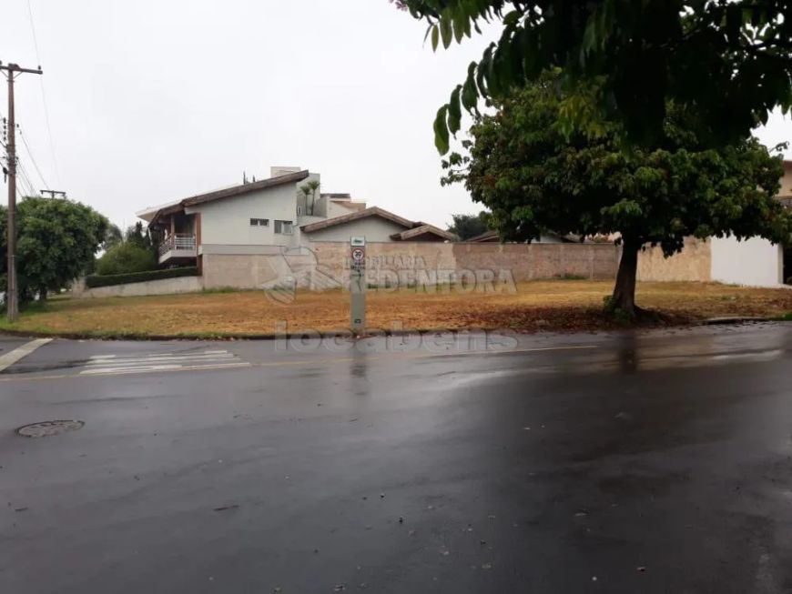 Damha I - Terreno de esquina plano, com 591 m²