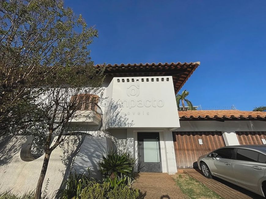 Comercial Casa em São José do Rio Preto