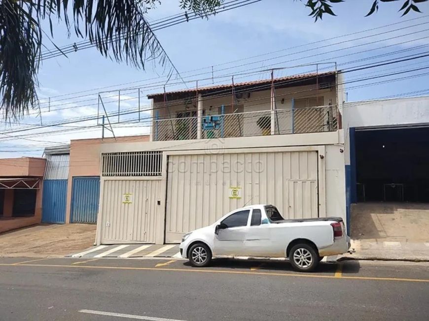 Comercial Casa em São José do Rio Preto