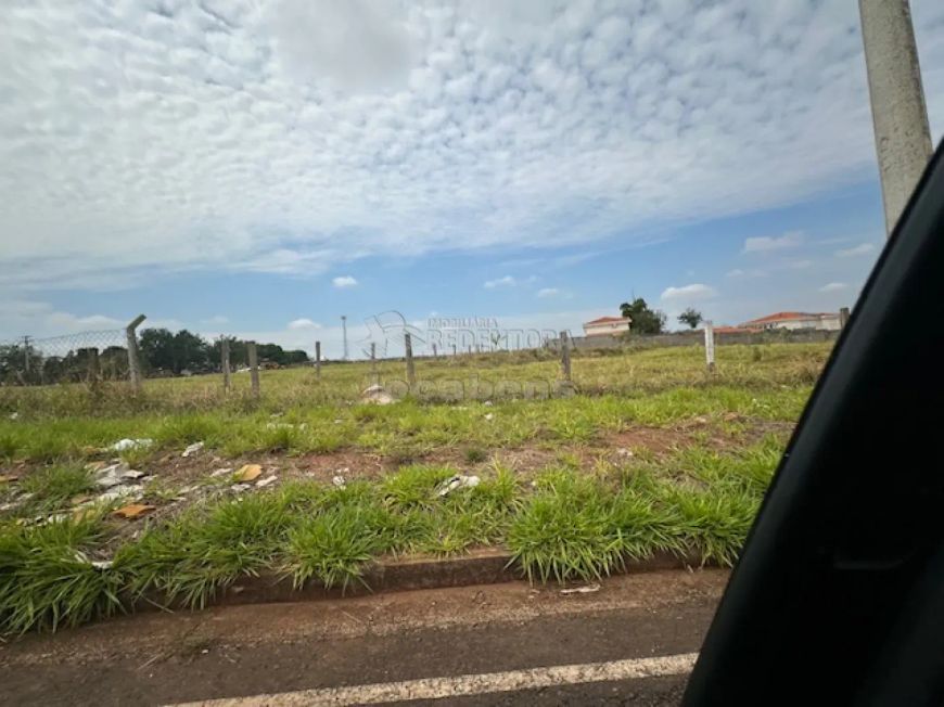 Terreno / Área à venda com 3.339,69 m² no Giardino