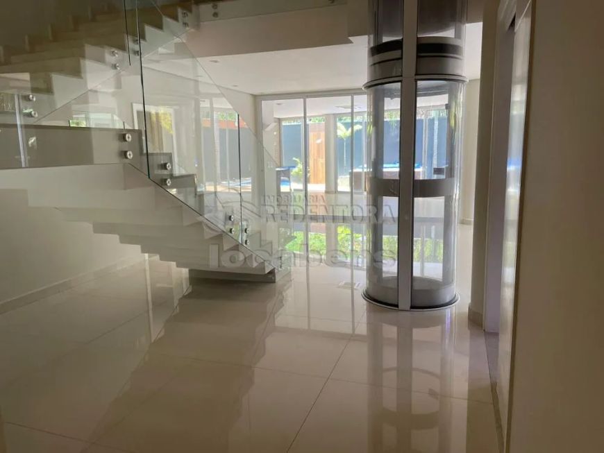 Harmonia Residence com elevador possuindo 4 dormitórios