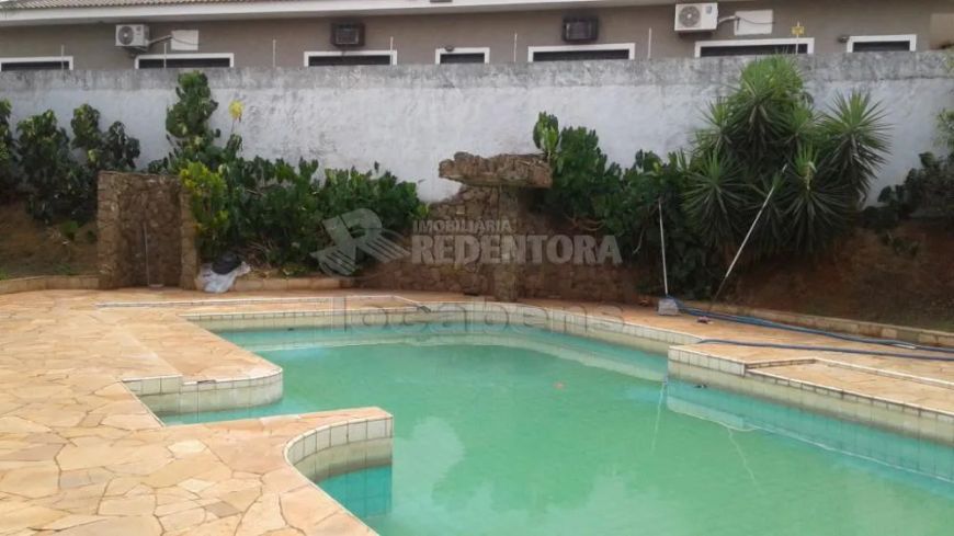 Santos Dumont - Excelente para Clínicas ou Casa de Repouso - Terreno 1656m², Construção 568m²