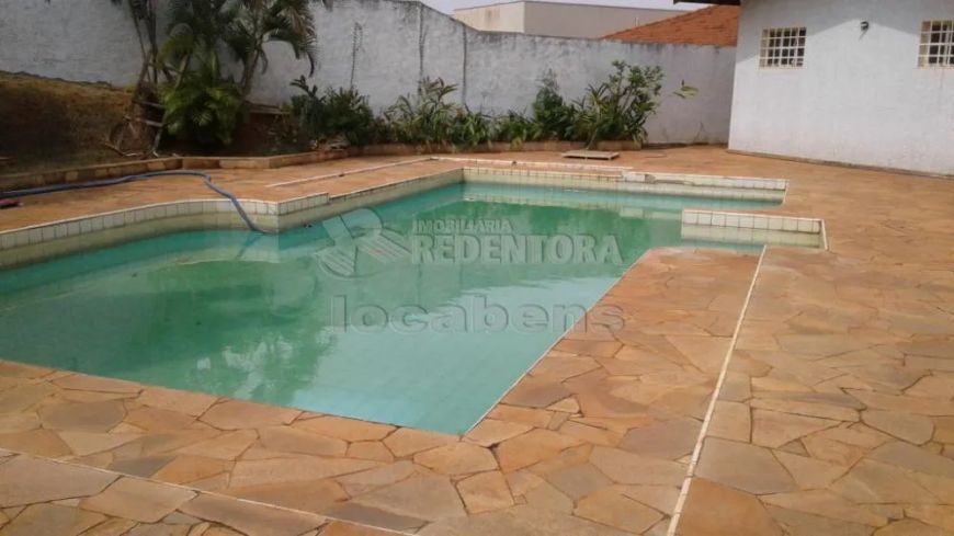 Santos Dumont - Excelente para Clínicas ou Casa de Repouso - Terreno 1656m², Construção 568m²