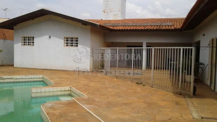 Santos Dumont - Excelente para Clínicas ou Casa de Repouso - Terreno 1656m², Construção 568m²