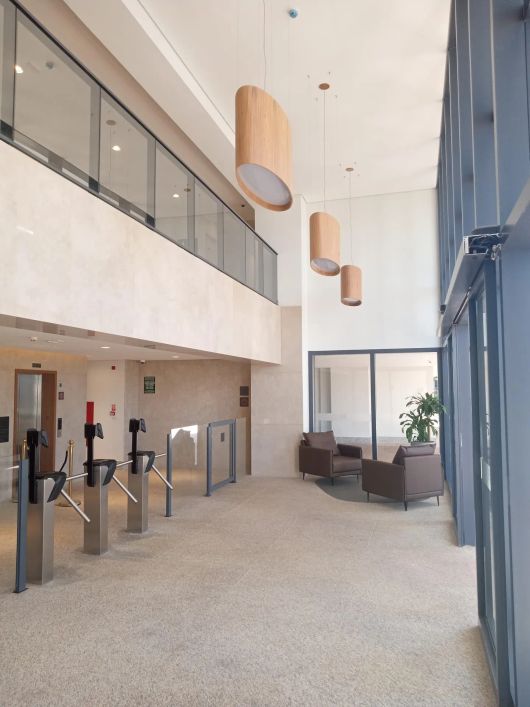 Sala/Conjunto térrea para aluguel e venda com 83 metros quadrados em GEORGINA BUSINESS PARK