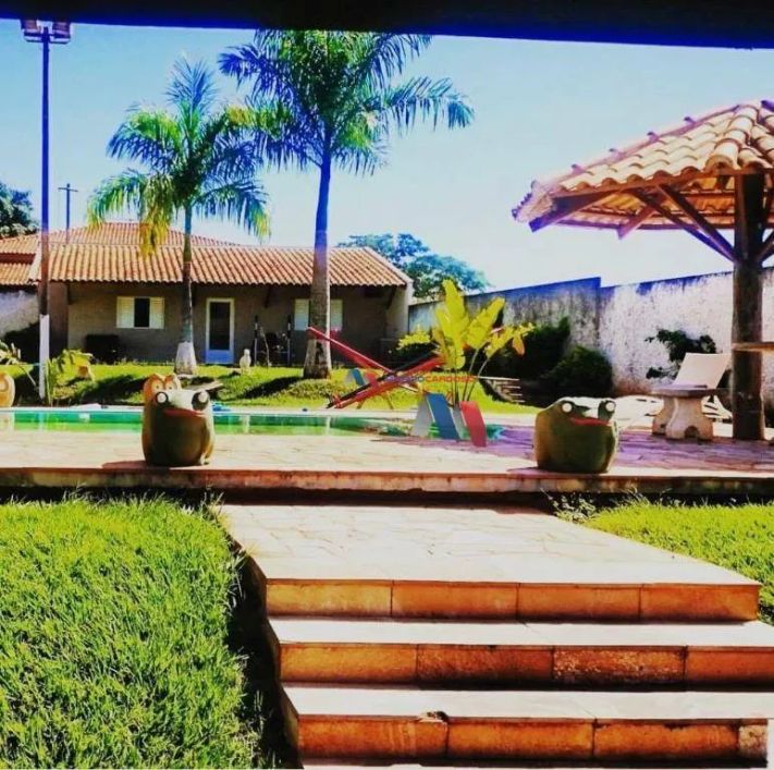 Chácara com 8 dormitórios à venda, 5000 m² por R$ 1.300.000,00 - Estância Jóckei Club - São José do