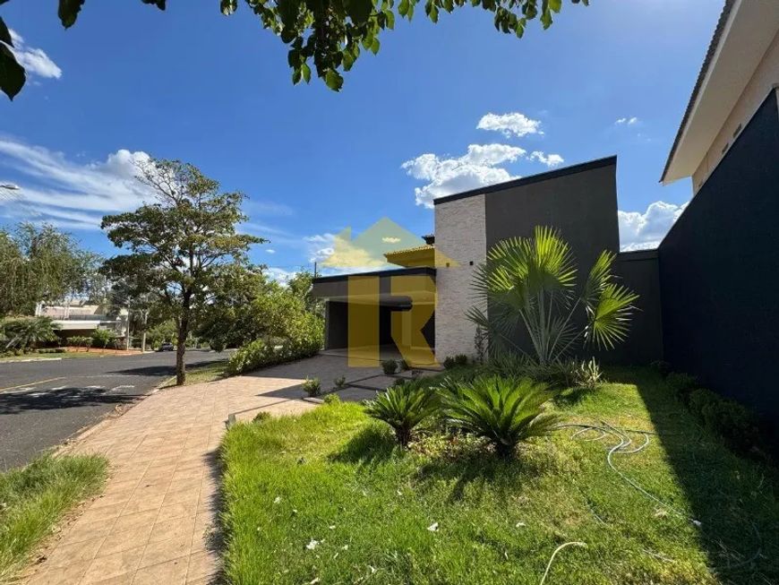 Casa de alto padrão em condomínio à venda em São José do Rio Preto - 3 quartos, 3 suítes, 3 salas, 5