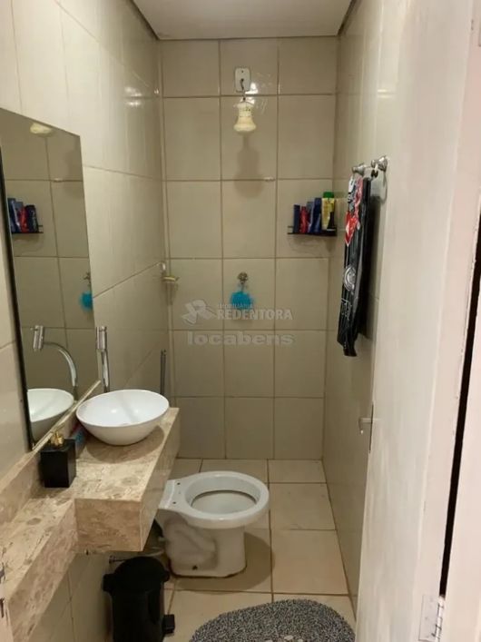 Venda de Casa com 3 Dormitórios localizada no Condomínio Parque da Liberdade I.