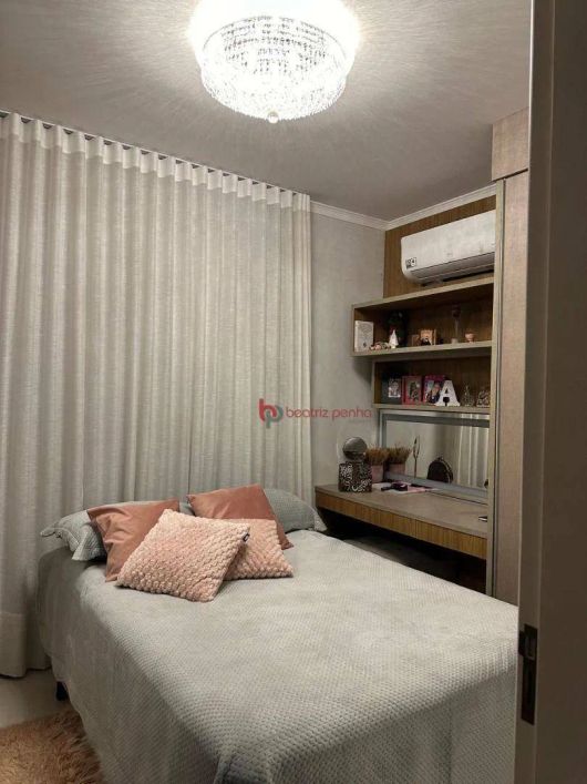 Casa com 3 dormitórios à venda, 200 m² por R$ 1.400.000,00 - Jardim Tarraf II - São José do Rio Pret