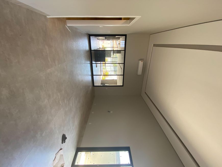 Casa La Montagne 3 suítes 1 master, piscina privativa, estilo clássico a fachada