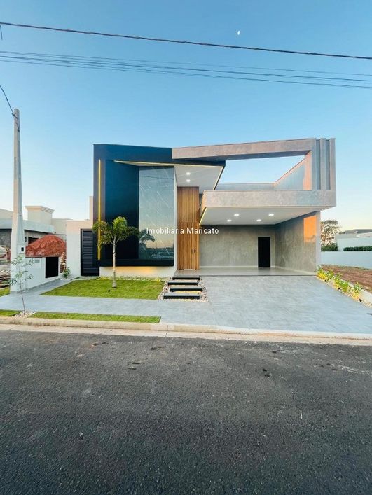 Casa nova no Cond. Village Provence