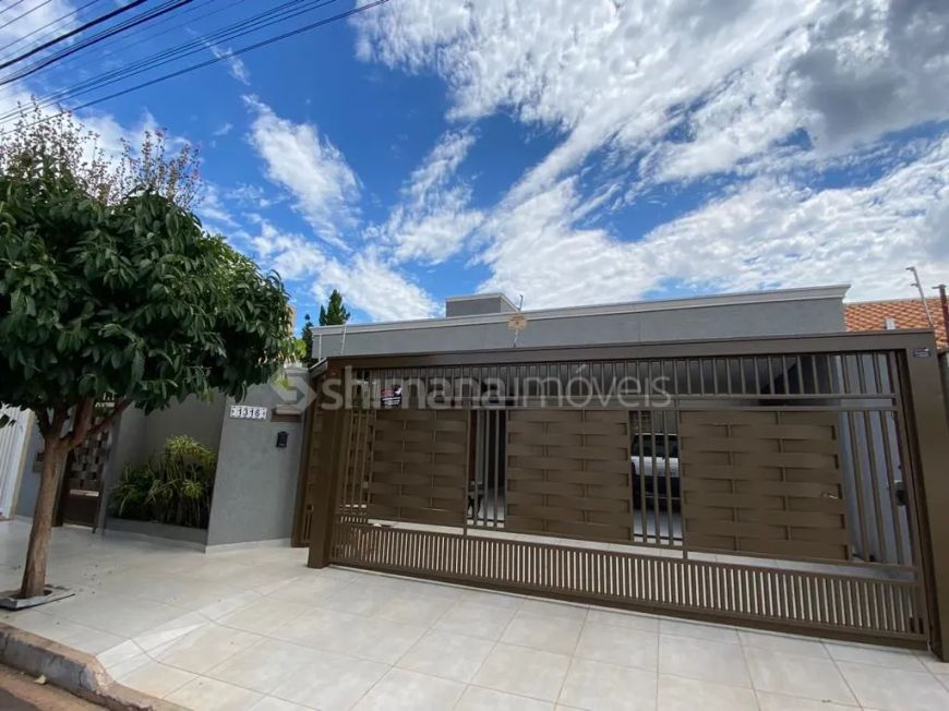Térrea para venda possui 235 metros quadrados com 3 quartos