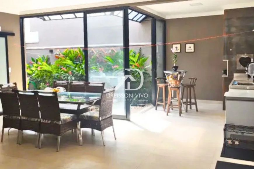 Casa à Venda em Condomínio Village Damha III, São José do Rio Preto - SP