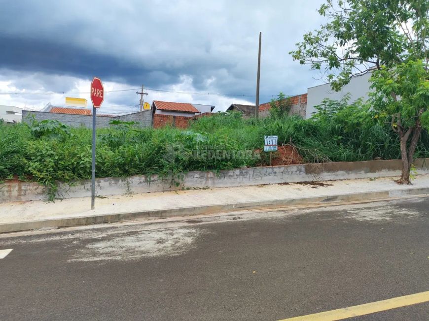 Terreno Venda no Parque das Amoras II