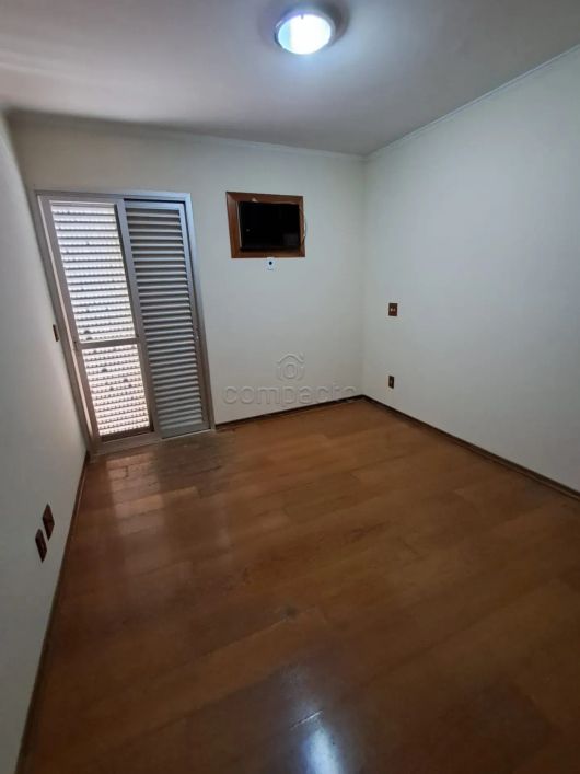 Apartamento Padrão em São José do Rio Preto