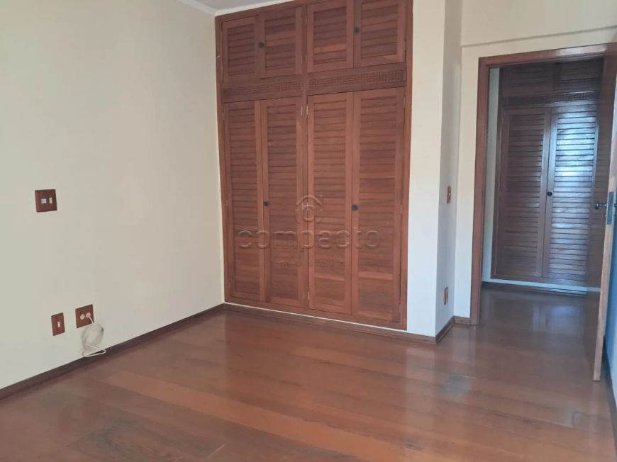 Apartamento Padrão em São José do Rio Preto