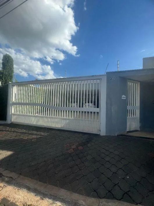 Casa com 4 dormitórios à venda, 250 m² por R$ 1.200.000,00 - Jardim Morumbi - São José do Rio Preto/