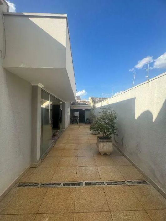 Casa com 4 dormitórios à venda, 250 m² por R$ 1.200.000,00 - Jardim Morumbi - São José do Rio Preto/