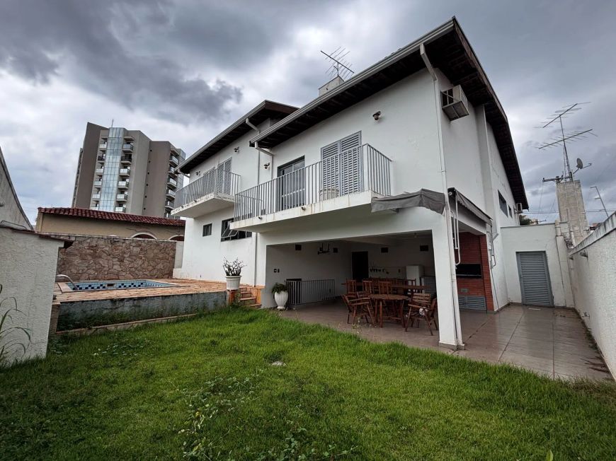 Casa Jardim Redentor. Com 4 Domitórios.