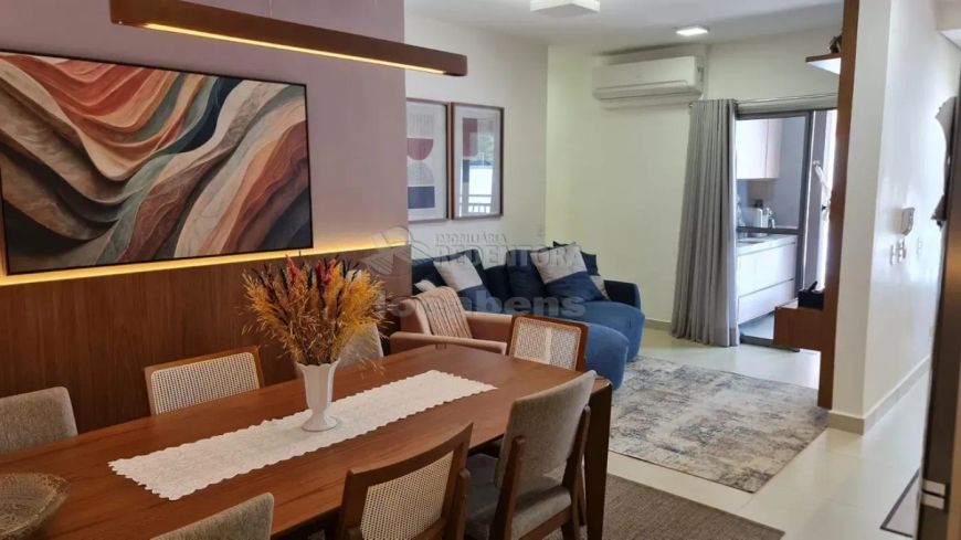 Apartamento no Bom Jardim 3 dormitórios, 02 vagas de garagem.